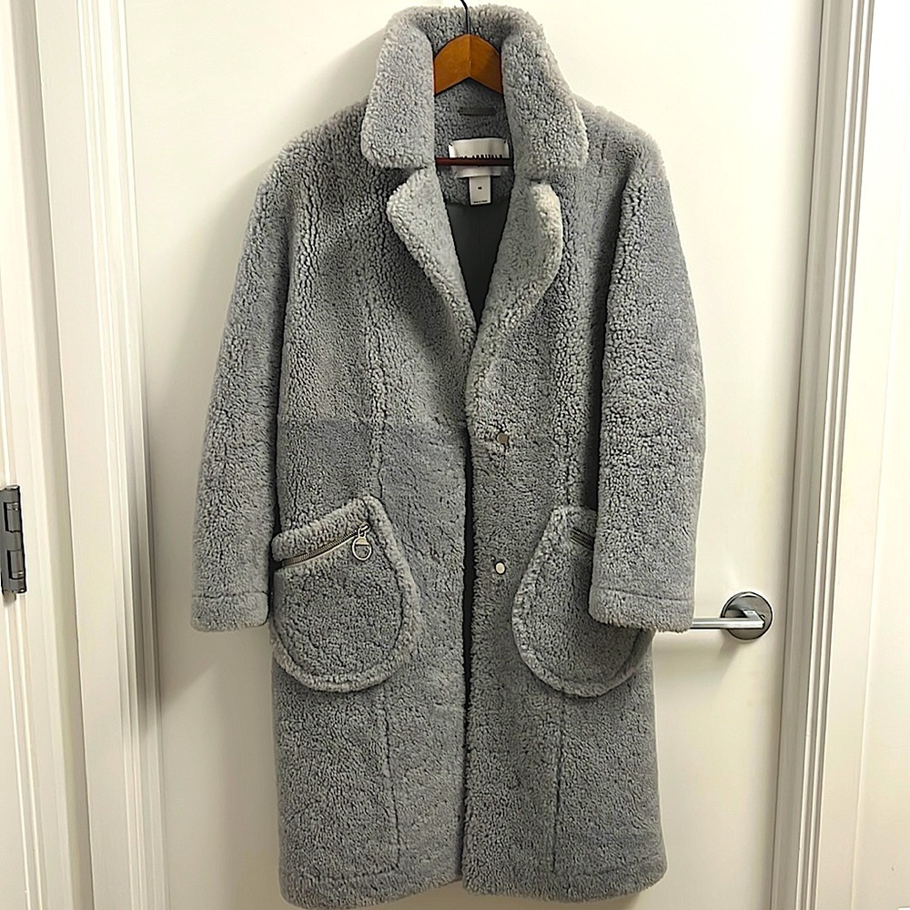 The Arrivals - Koda. Oversized Teddy Shearling Coat. F/W18 collection. Size XS.
